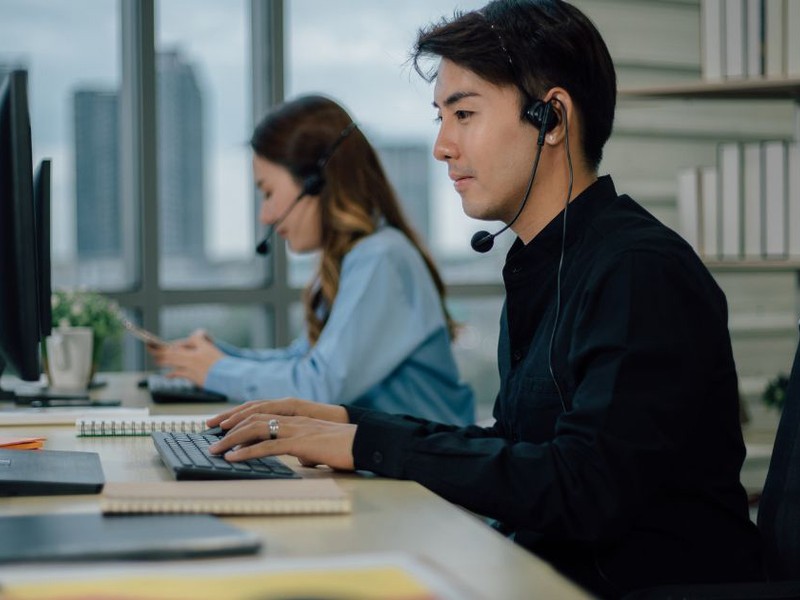 Đội ngũ hỗ trợ khách hàng 7789bet